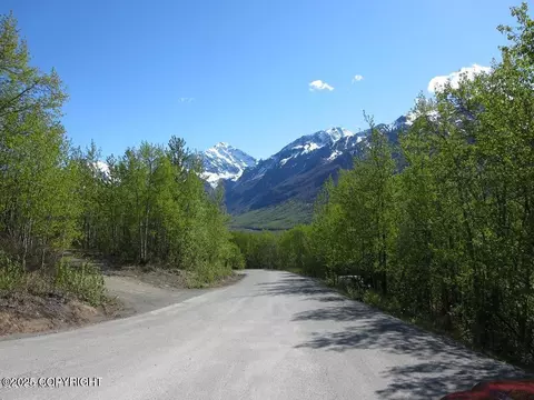 L1 Misty Mountain Circle, Eagle River, AK 99577 photo 2