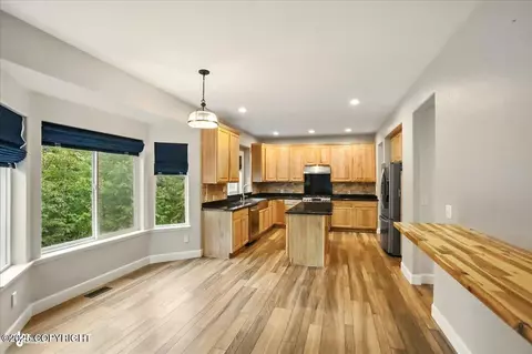25656 Bendilent Cir, Eagle River, AK 99577 photo 11