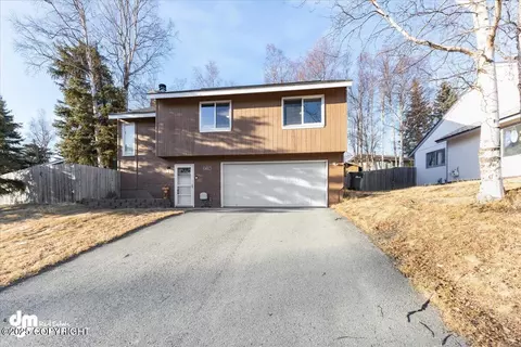 18317 N Parkview Terrace Loop, Eagle River, AK 99577