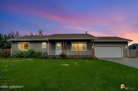1085 N Angus Loop, Palmer, AK 99645