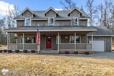 1765 W Pipestone Dr, Wasilla, AK 99654