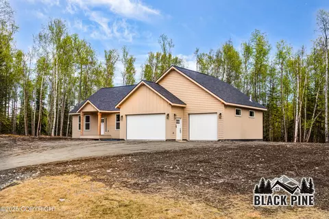 5236 W Hidden Paradise Rd, Wasilla, AK 99623