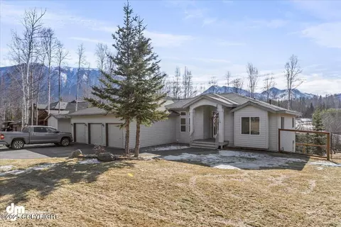 23316 Muley Cir, Chugiak, AK 99567