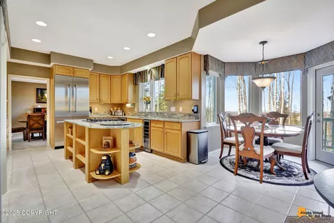 Kitchen - 17023 Yellowstone Dr, Eagle River, AK 99577 photo 6 of 9