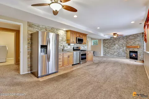 Kitchen - 17023 Yellowstone Dr, Eagle River, AK 99577 photo 7 of 9