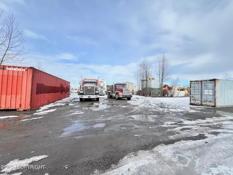 L10, Anchorage, AK 99518 photo 2