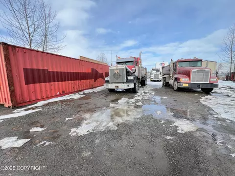 L10, Anchorage, AK 99518 photo 5