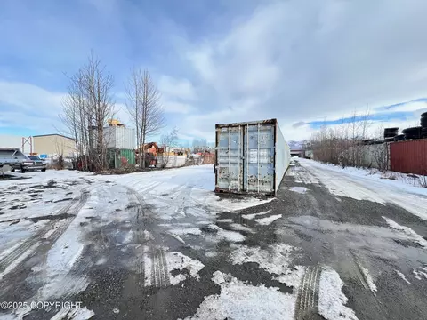 L10, Anchorage, AK 99518 photo 4