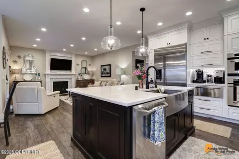 639 Orchid Cir, Anchorage, AK 99515