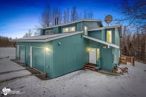 8503 Turf Ct, Anchorage, AK 99504