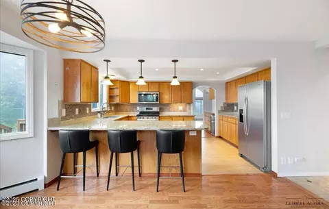 Kitchen - 19440 Timberline Dr, Eagle River, AK 99577 photo 2 of 4
