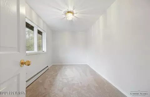 Bedroom - 19440 Timberline Dr, Eagle River, AK 99577 photo 8 of 12