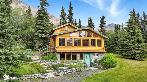 19948 W Glenn Hwy, Chickaloon, AK 99674