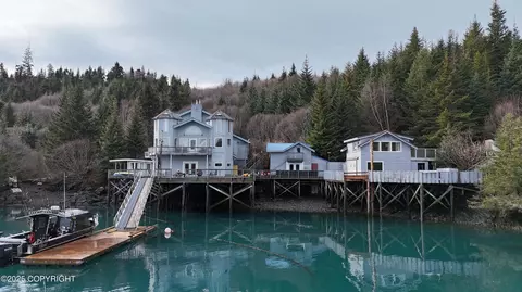 52735 Halibut Cv, Homer, AK 99603