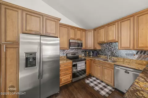 Kitchen - 19150 Sarichef Loop, Eagle River, AK 99577 photo 5 of 6