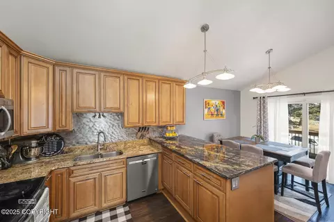 Kitchen - 19150 Sarichef Loop, Eagle River, AK 99577 photo 3 of 6