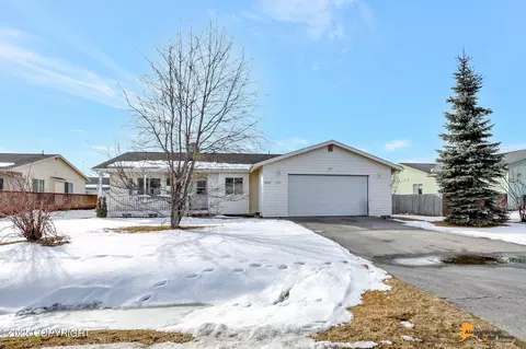 9231 Aphrodite Dr, Anchorage, AK 99515