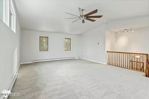 Living - 10535 Crest View Ln, Eagle River, AK 99577 photo 4 of 6