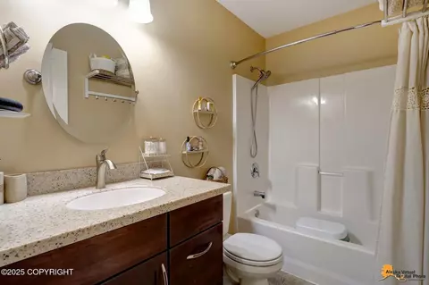 Bath - 13048 Ezi View Cir, Eagle River, AK 99577 photo 4 of 4