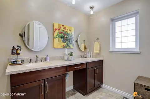 Bath - 13048 Ezi View Cir, Eagle River, AK 99577 photo 2 of 4