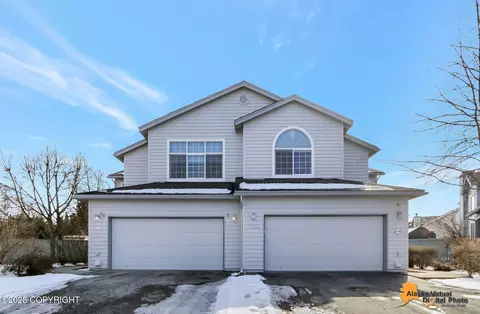 3864 Lincoln Ellsworth Ct # B, Anchorage, AK 99517