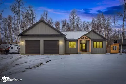 6841 W Colony Dr, Wasilla, AK 99623