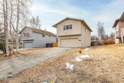 8020 Wilcox St, Anchorage, AK 99502
