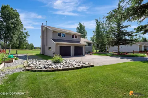 6221 S Roosevelt Dr, Wasilla, AK 99623