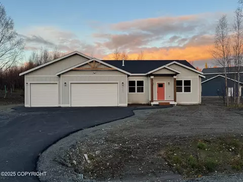 10334 E Heartland Loop, Palmer, AK 99645