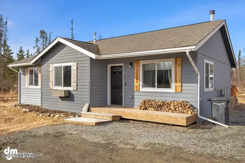 2030 S Kyrsten Cir, Wasilla, AK 99623