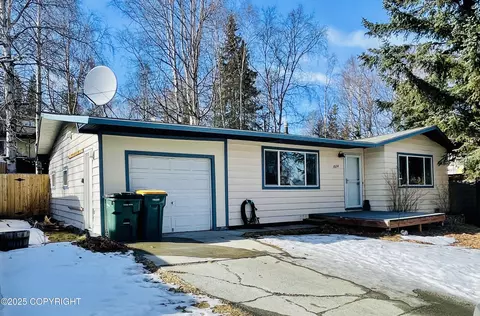 7234 Linden Dr, Anchorage, AK 99502