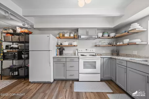 Kitchen - 16820 Easy St, Eagle River, AK 99577 photo 10 of 10