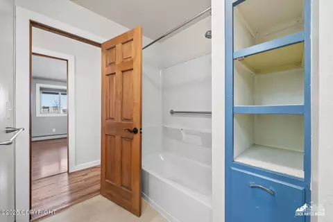 Bath - 16820 Easy St, Eagle River, AK 99577 photo 2 of 3