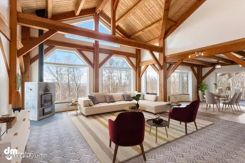 25220 Homestead Rd, Chugiak, AK 99567