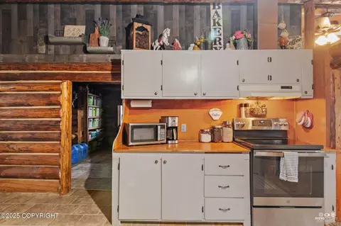 Kitchen - 29340 Bear Rd, Sterling, AK 99672 photo 1 of 2