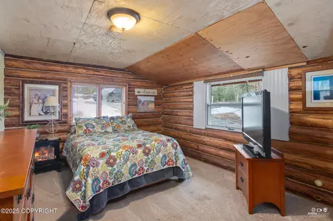 Bedroom - 29340 Bear Rd, Sterling, AK 99672 photo 2 of 2