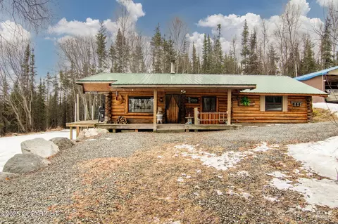 29340 Bear Rd, Sterling, AK 99672