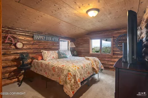 Bedroom - 29340 Bear Rd, Sterling, AK 99672 photo 1 of 2