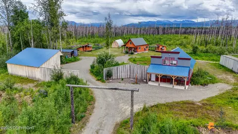 61785 S Parks Hwy, Willow, AK 99688