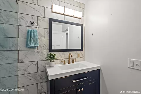 429 E 14th Ave, Anchorage, AK 99501 photo 26