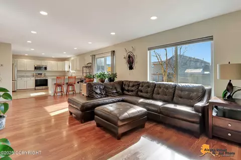 2104 Casey Cusack Loop, Anchorage, AK 99515 photo 3