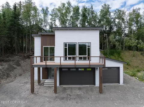 18052 Rivervista Rd, Eagle River, AK 99577