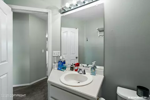 Bath - 13720 Vasili Dr, Eagle River, AK 99577 photo 5 of 6