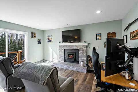 Living - 13720 Vasili Dr, Eagle River, AK 99577 photo 3 of 3