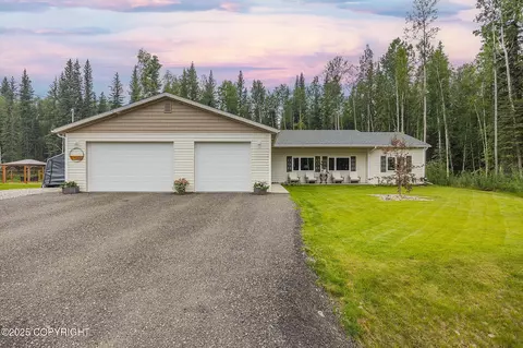 3750 Horus Ct, North Pole, AK 99705