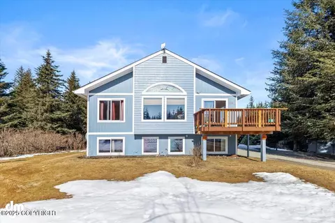 1110 Kalalock Ct, Homer, AK 99603