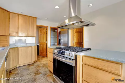Kitchen - 3101 E 112th Ave, Anchorage, AK 99516 photo 7 of 8