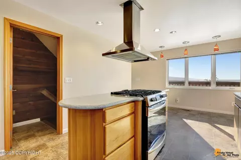 Kitchen - 3101 E 112th Ave, Anchorage, AK 99516 photo 5 of 8