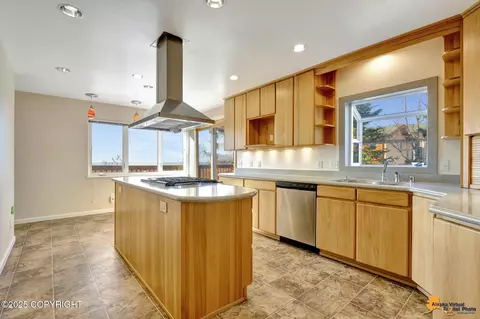 Kitchen - 3101 E 112th Ave, Anchorage, AK 99516 photo 3 of 8
