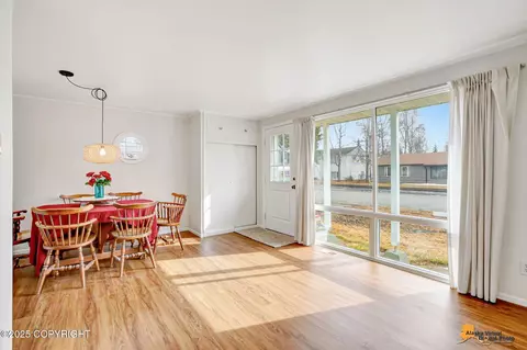 2411 E 17th Ave, Anchorage, AK 99508 photo 7